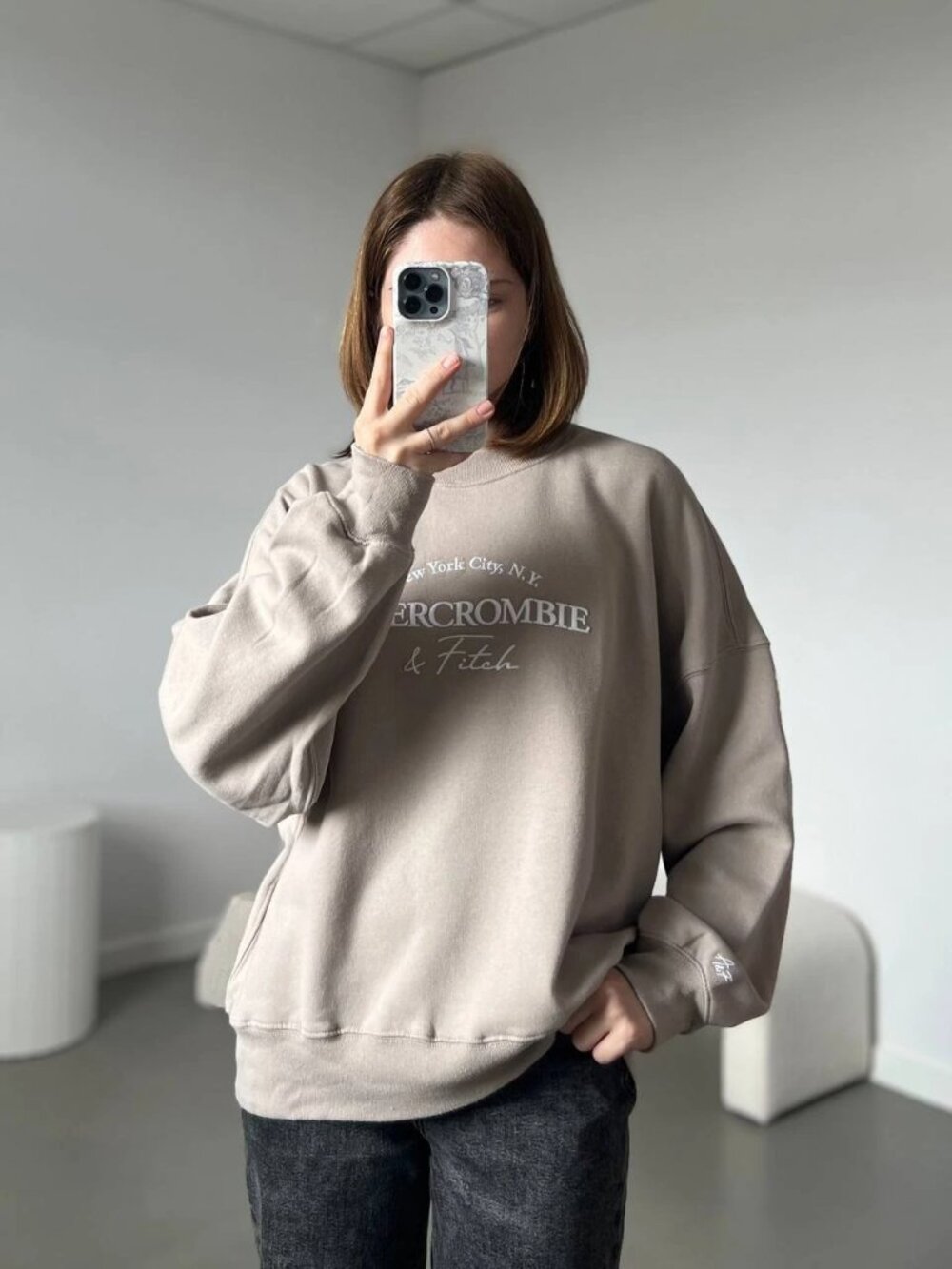 ABERCROMBIE & FITCH Taupe Cotton Fleece Embroidered Crew Sweatshirt, Size XS